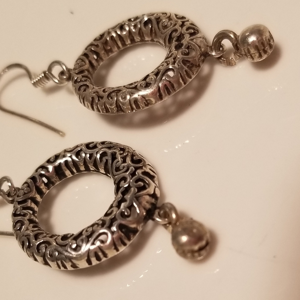 Crafted Silver earrings. - Picture 2 of 7